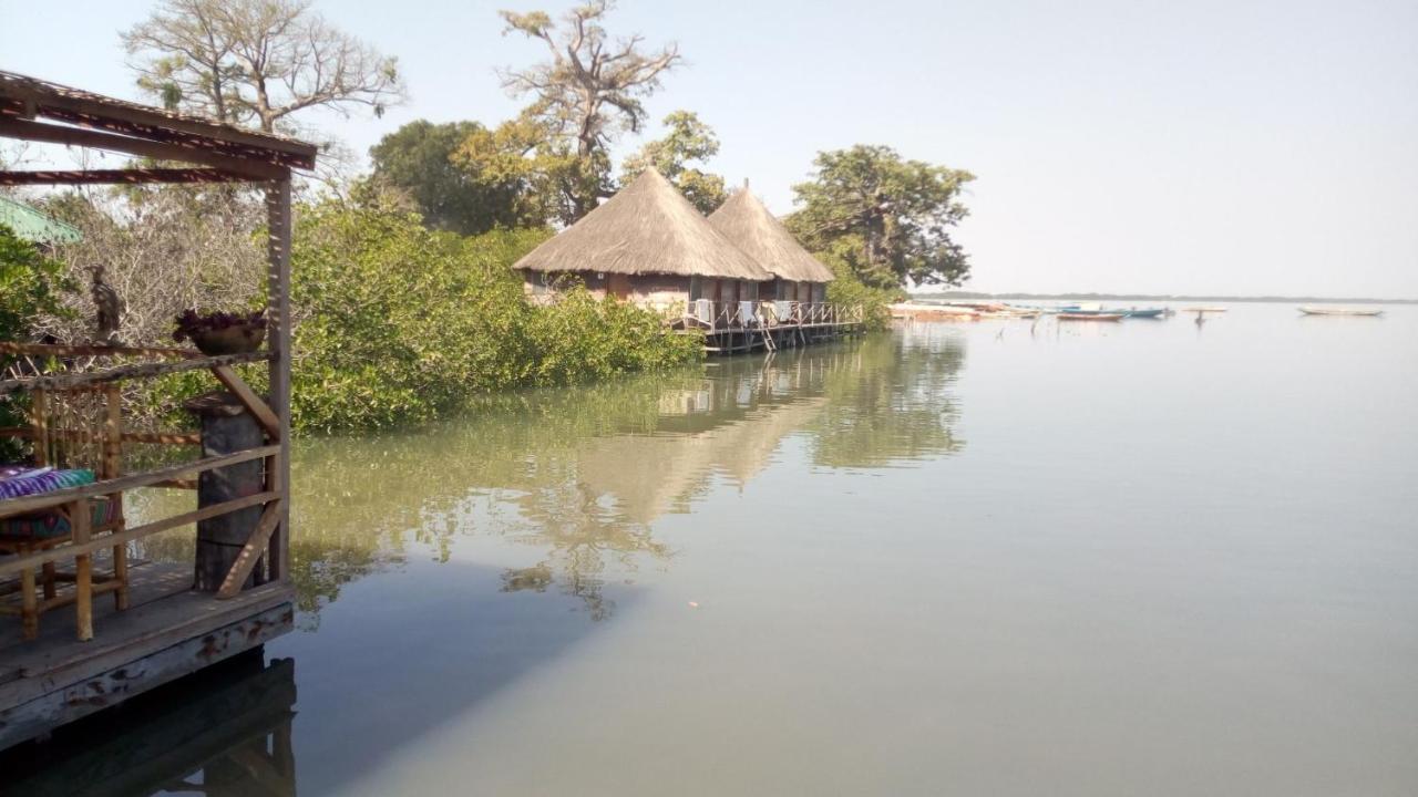 Bintang Bolong Lodge Exterior photo