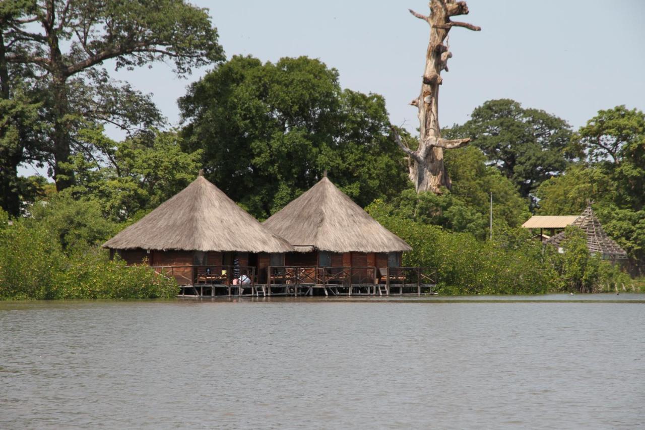 Bintang Bolong Lodge Exterior photo