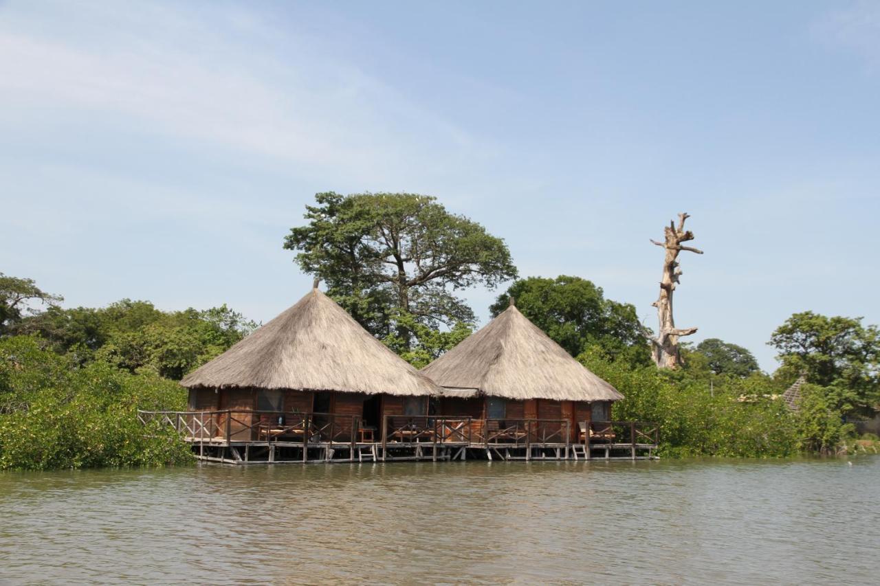 Bintang Bolong Lodge Exterior photo