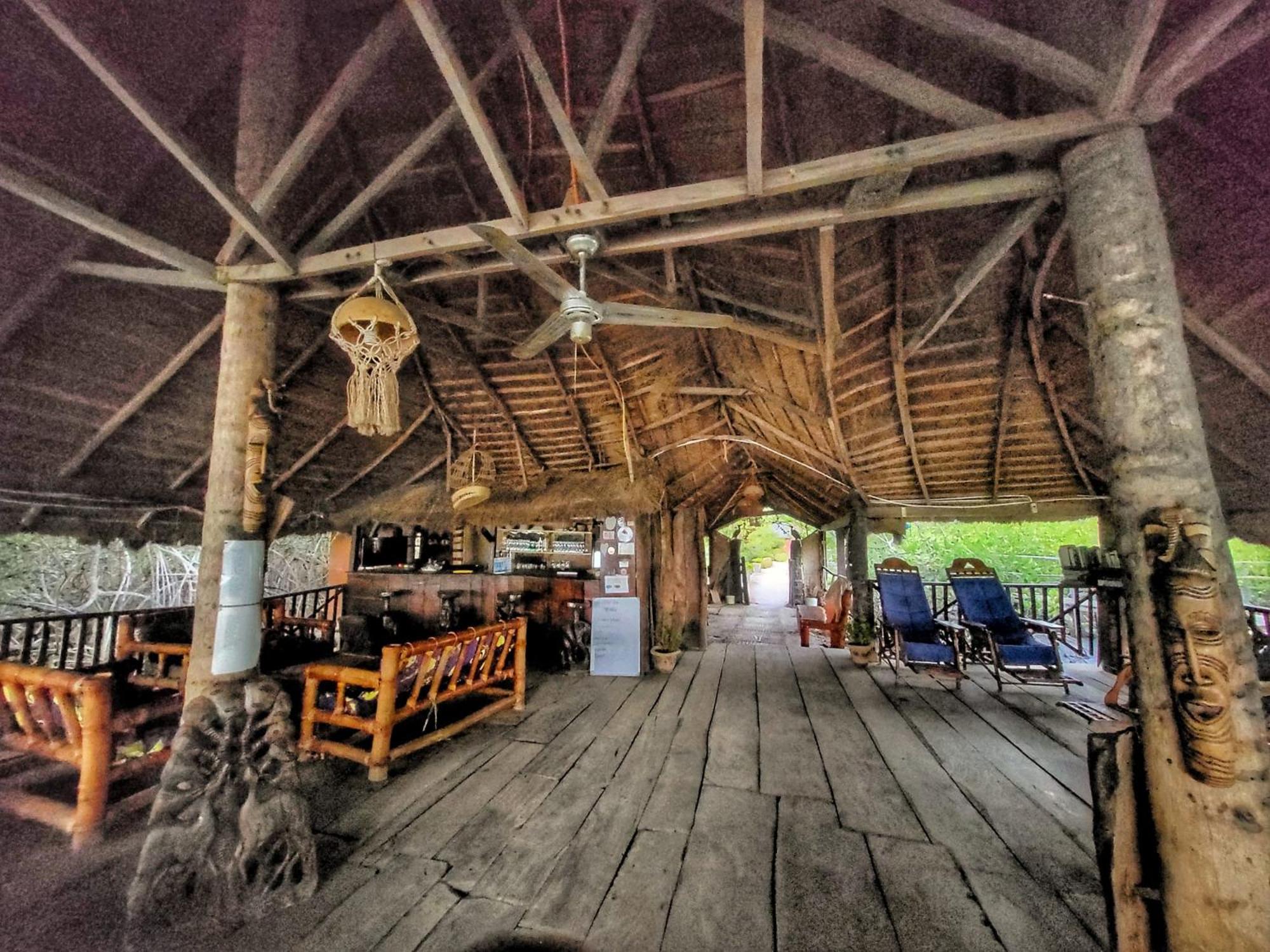 Bintang Bolong Lodge Exterior photo