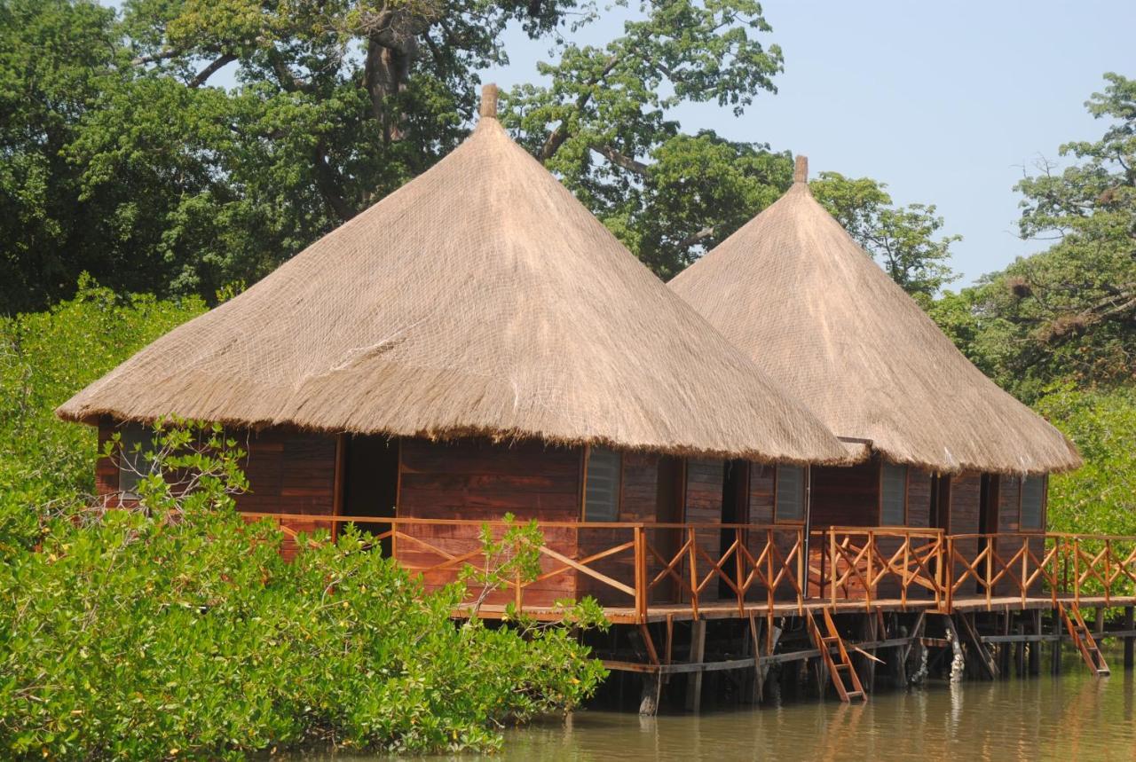 Bintang Bolong Lodge Exterior photo