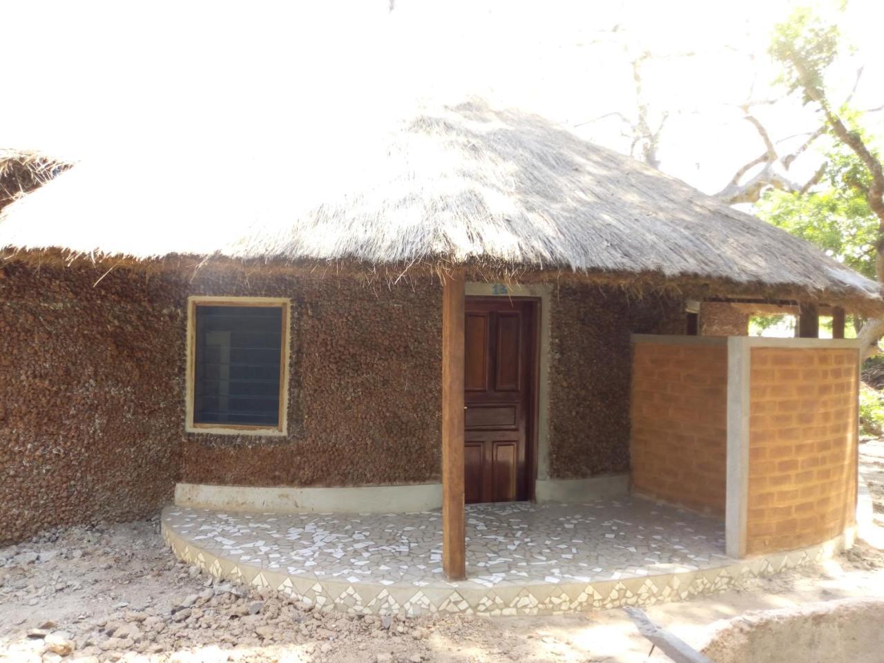 Bintang Bolong Lodge Exterior photo