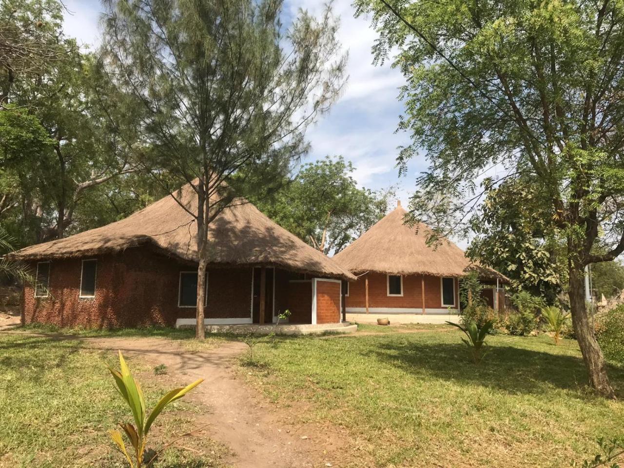 Bintang Bolong Lodge Exterior photo